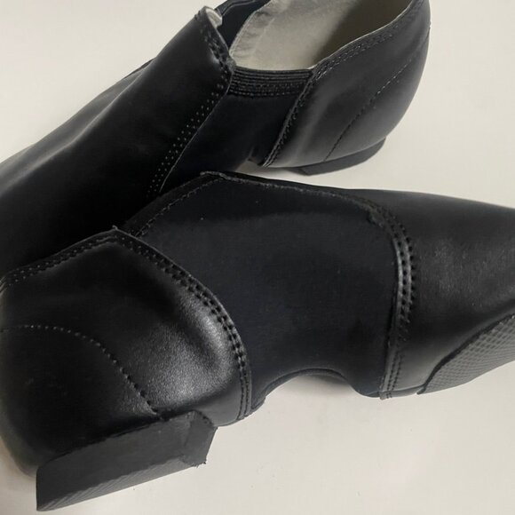 Black Slip-On Jazz Dance Shoes - Picture 9 of 11